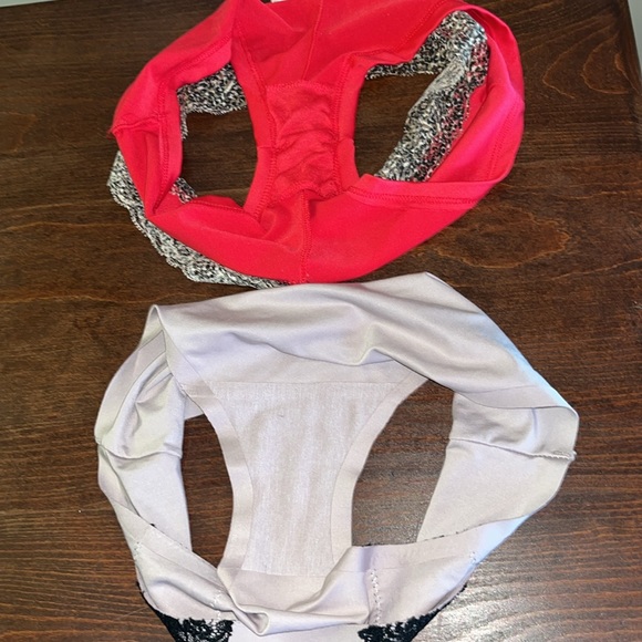 New Undies Bundle Size Small  Adrienne Vittadini and M/6 China - Picture 6 of 6